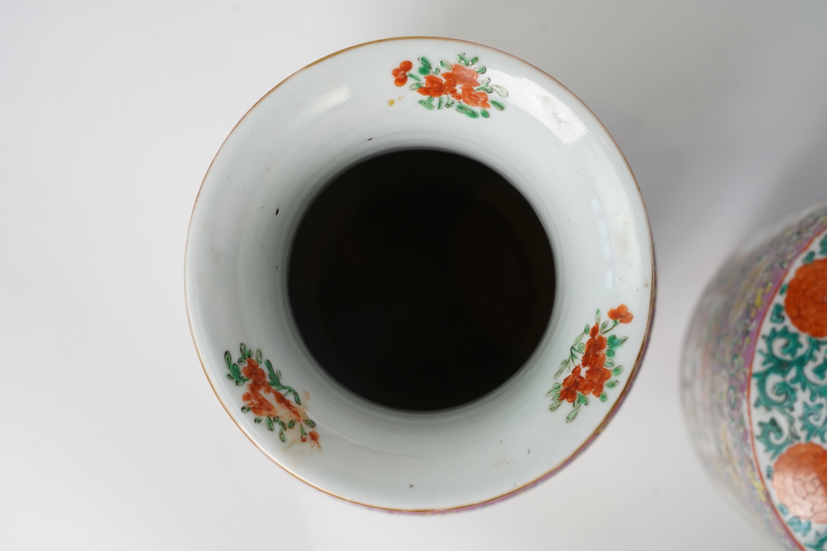 A pair of Chinese famille rose vases, early 20th century